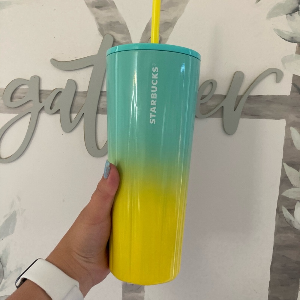 Starbucks summer 2021 flounder cup